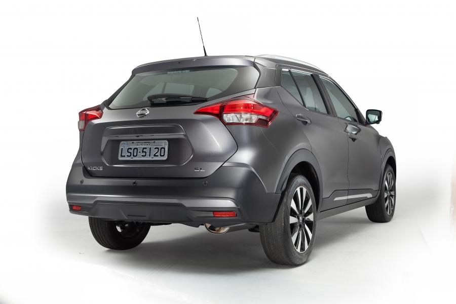  Nissan Kicks SL 2016 года  (LA) (фото 33 из 40)